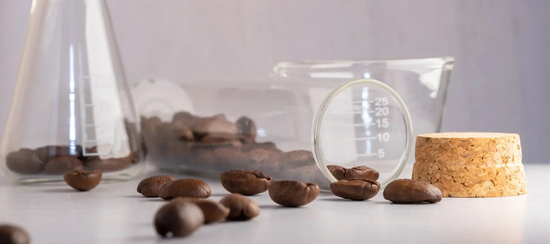 Cafeína en productos capilares: cómo estimula el folículo y previene la caída
