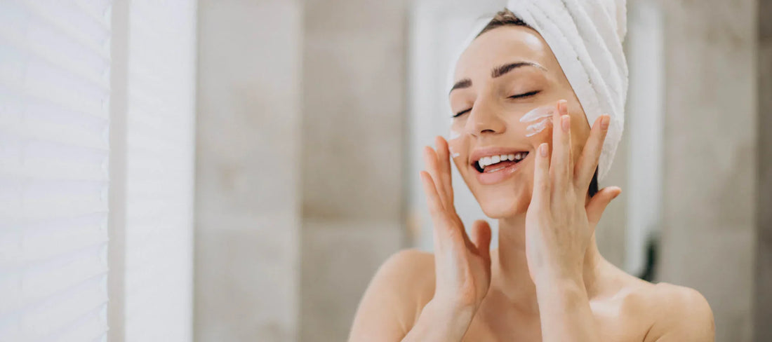 Tu piel también merece un descanso: la rutina dermatológica que equilibra limpieza y bienestar